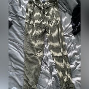 Green medium pants American eagle